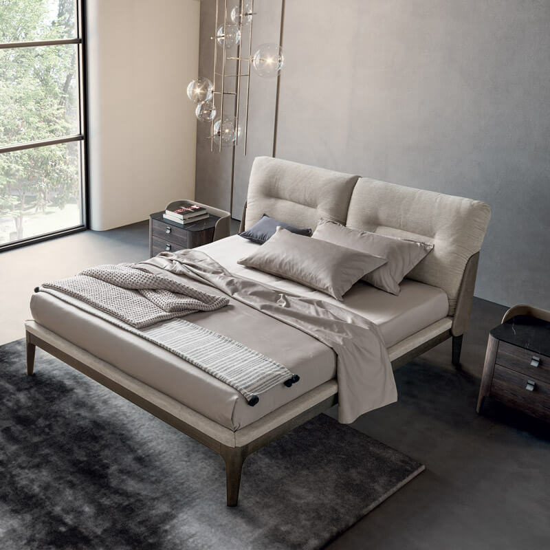 settanta-letto-da-centro-stanza.jpg-